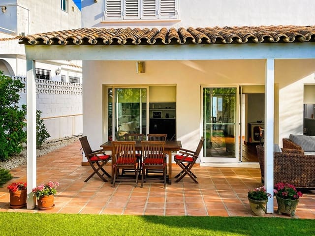 4 sovrum Villa att hyra i El Vedat de Torrente, Torrent med garage - 2 800 € (Ref: 9793390)