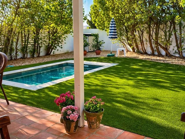 4 sovrum Villa att hyra i El Vedat de Torrente, Torrent med garage - 2 800 € (Ref: 9793390)