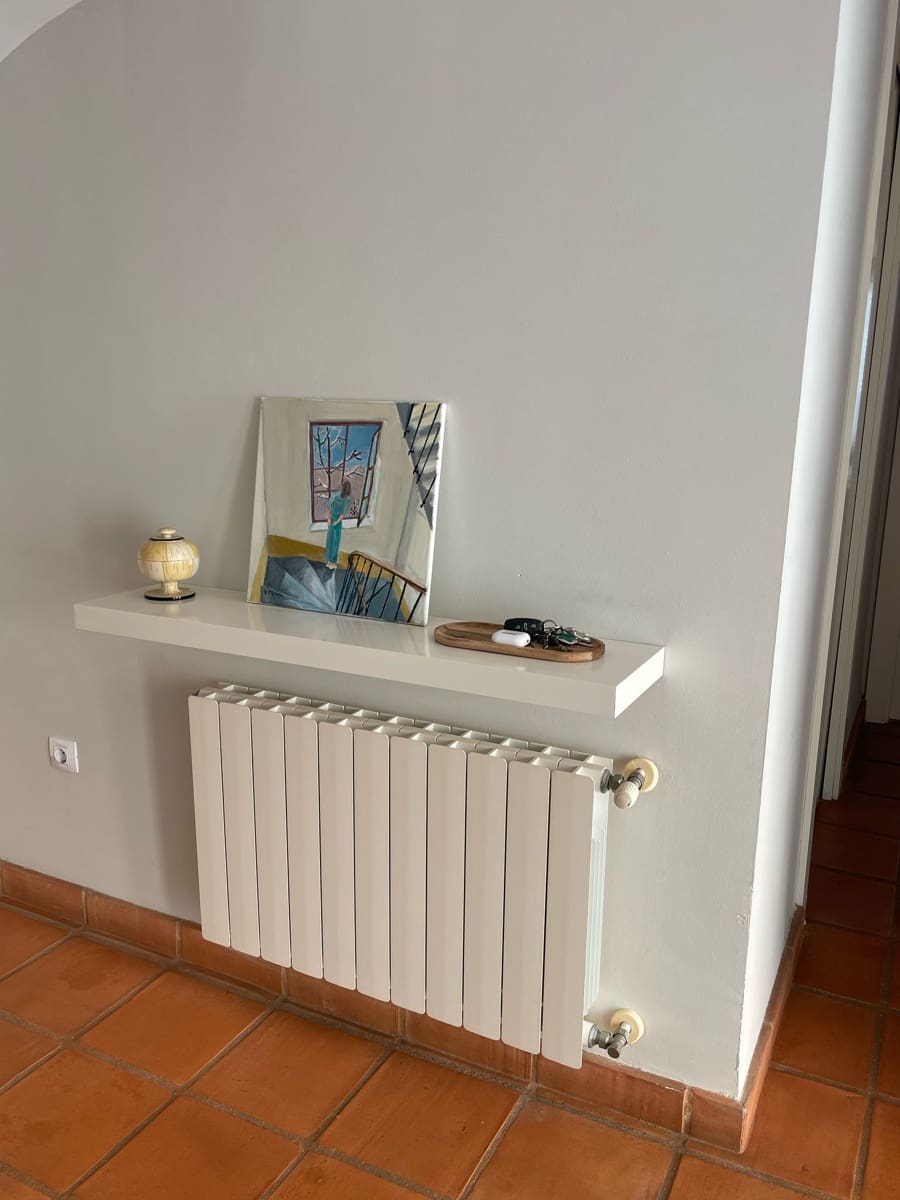 4 makuuhuone Huvila vuokrattavana paikassa Torrent mukana uima-altaan 
autotalli - 2 700 € (Ref: 9793390)