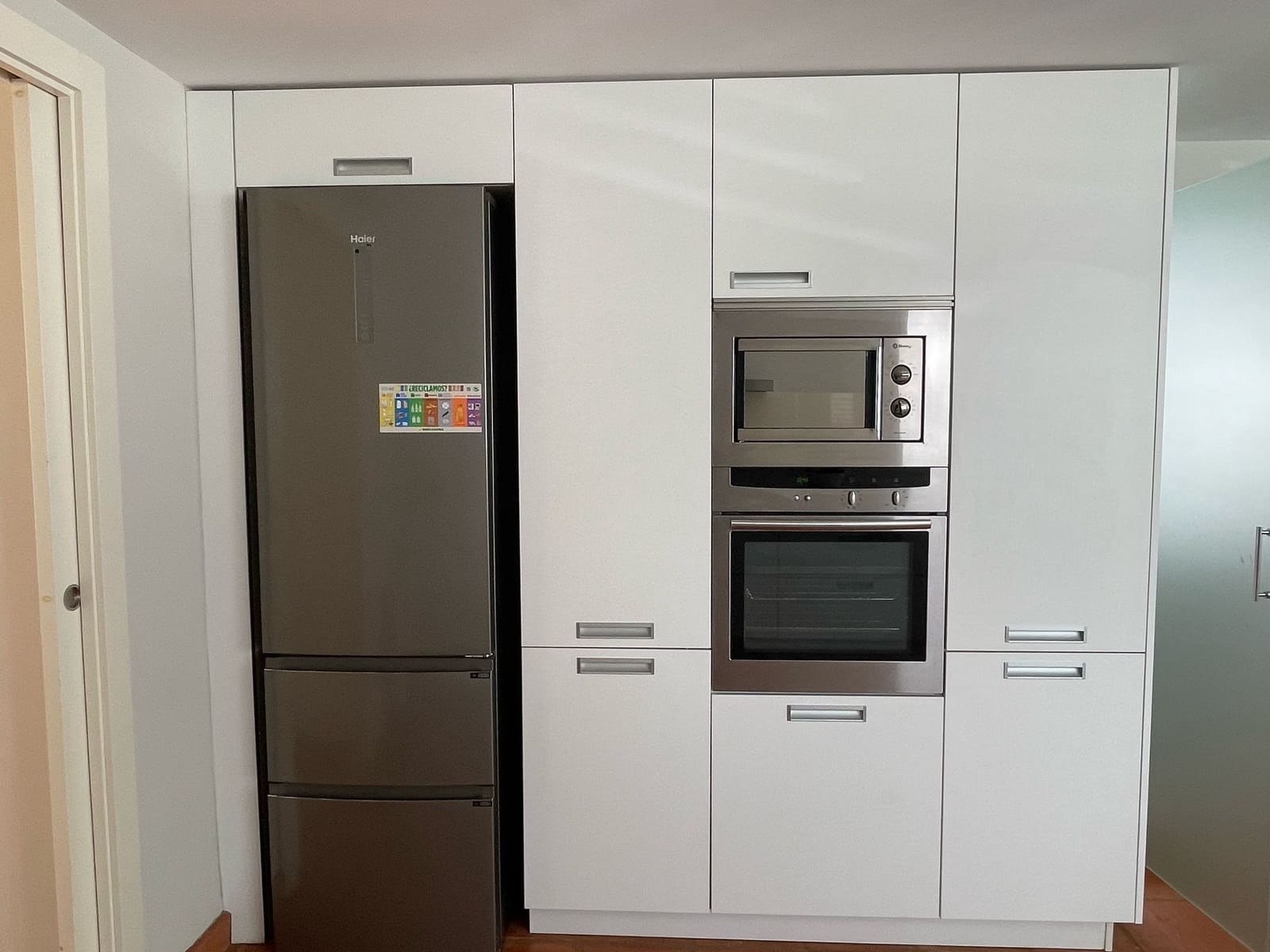 4 makuuhuone Huvila vuokrattavana paikassa Torrent mukana uima-altaan 
autotalli - 2 700 € (Ref: 9793390)