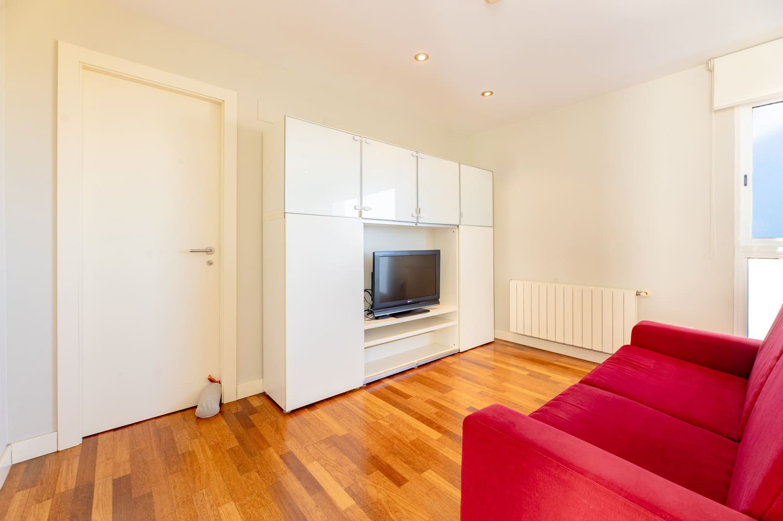 4 camera da letto Villa da affittare in Torrent con piscina garage - 2.700 € (Rif: 9793390)