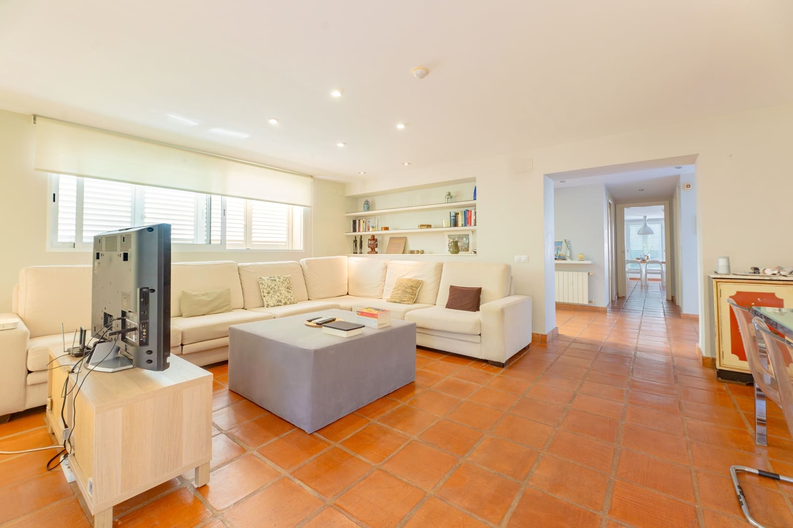 4 camera da letto Villa da affittare in Torrent con piscina garage - 2.700 € (Rif: 9793390)