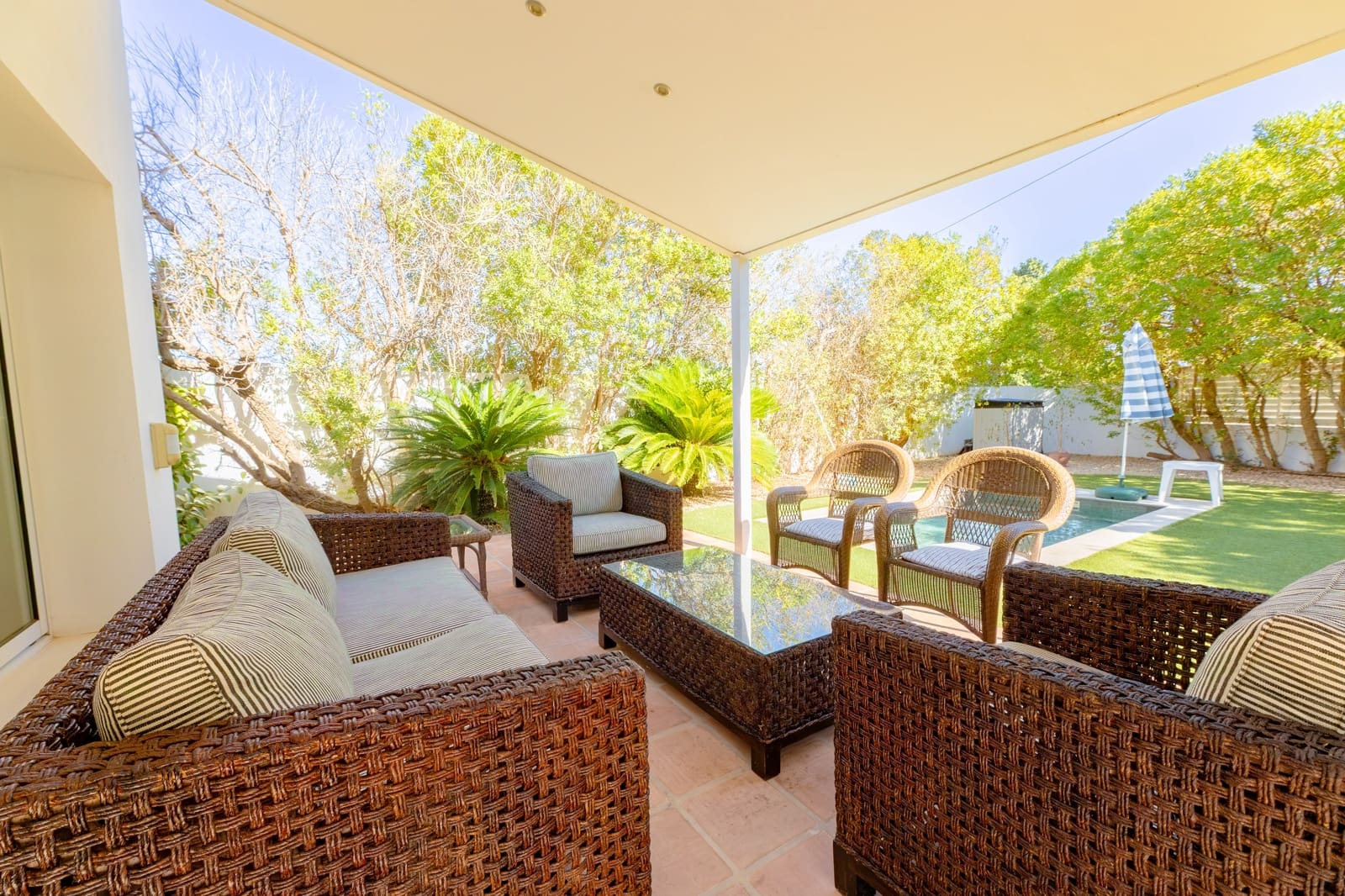4 camera da letto Villa da affittare in Torrent con piscina garage - 2.700 € (Rif: 9793390)