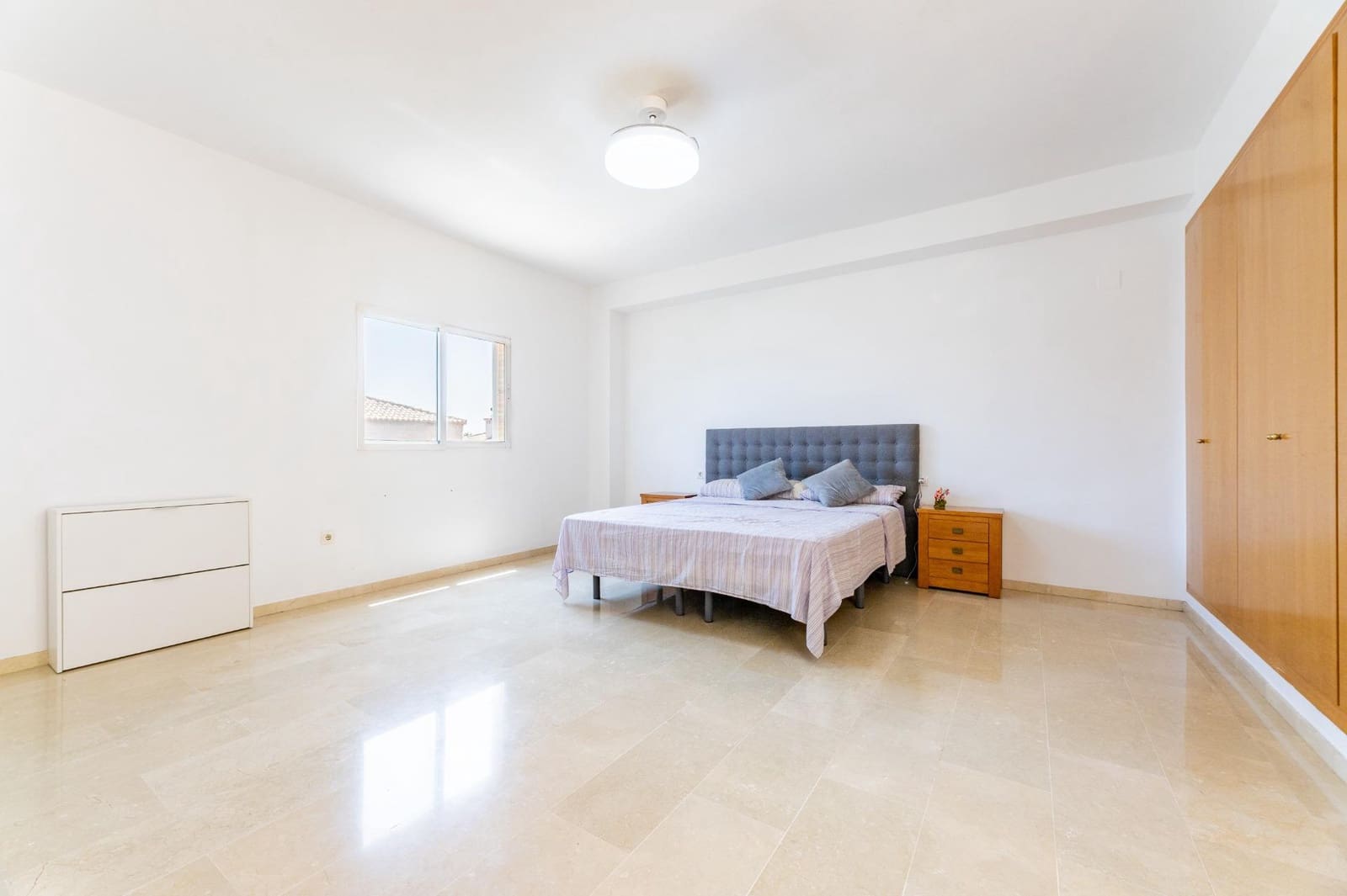5 quarto Moradia para venda em Paterna com piscina garagem - 660 000 € (Ref: 9820945)