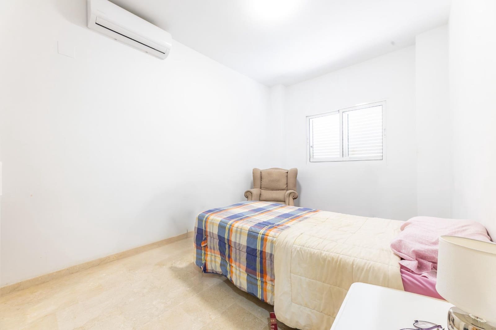5 quarto Moradia para venda em Paterna com piscina garagem - 660 000 € (Ref: 9820945)