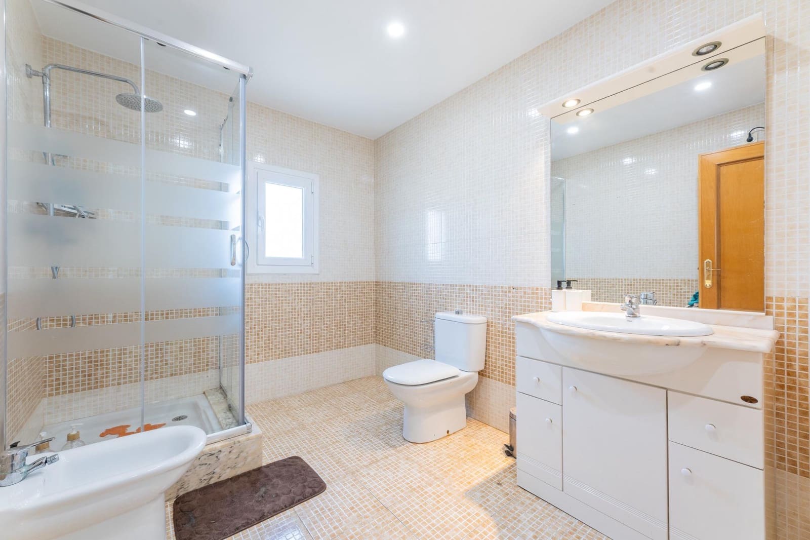 5 quarto Moradia para venda em Paterna com piscina garagem - 660 000 € (Ref: 9820945)
