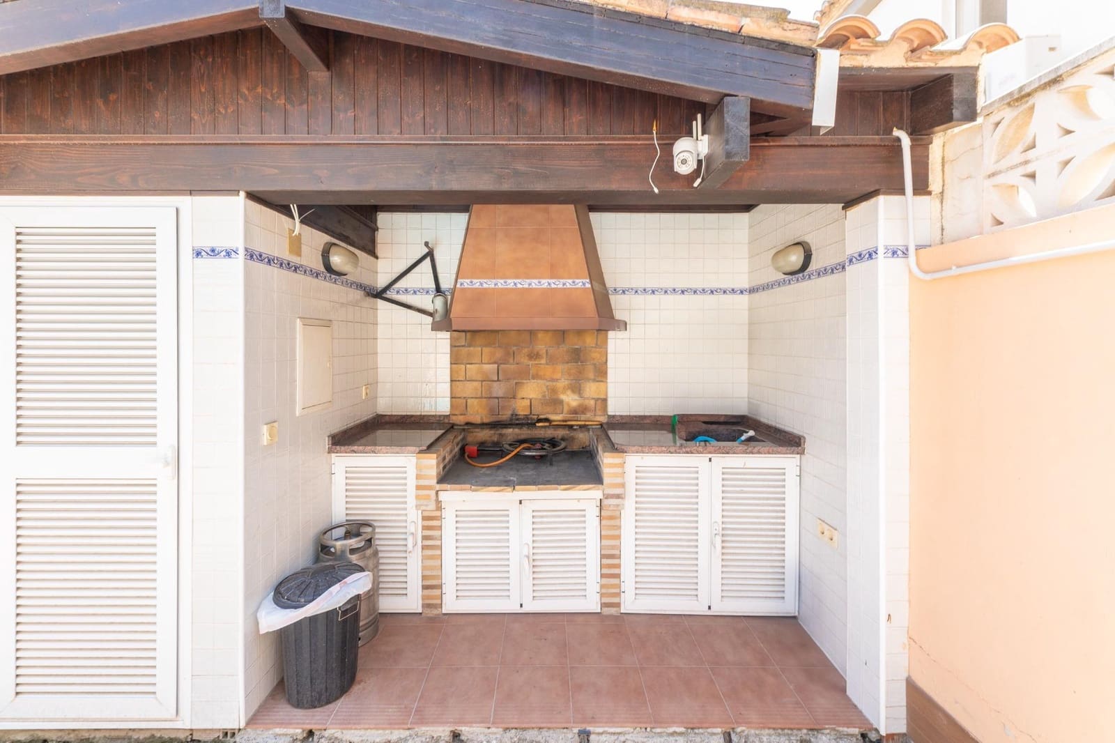 5 quarto Moradia para venda em Paterna com piscina garagem - 660 000 € (Ref: 9820945)