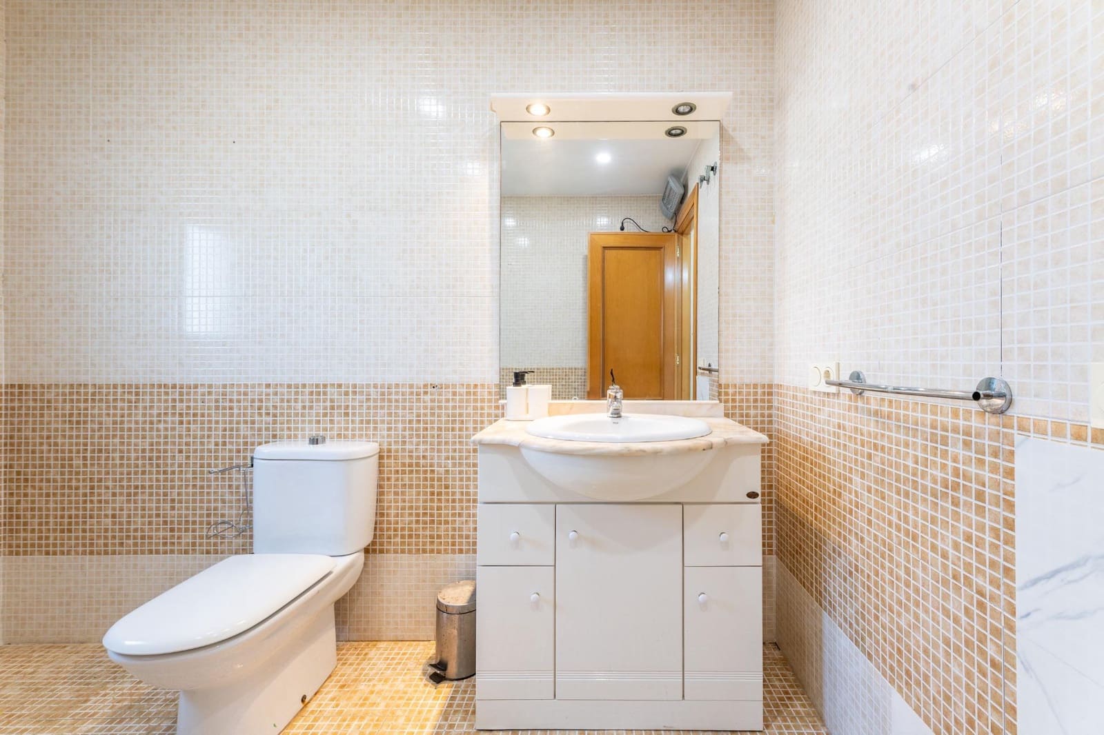 5 quarto Moradia para venda em Paterna com piscina garagem - 660 000 € (Ref: 9820945)
