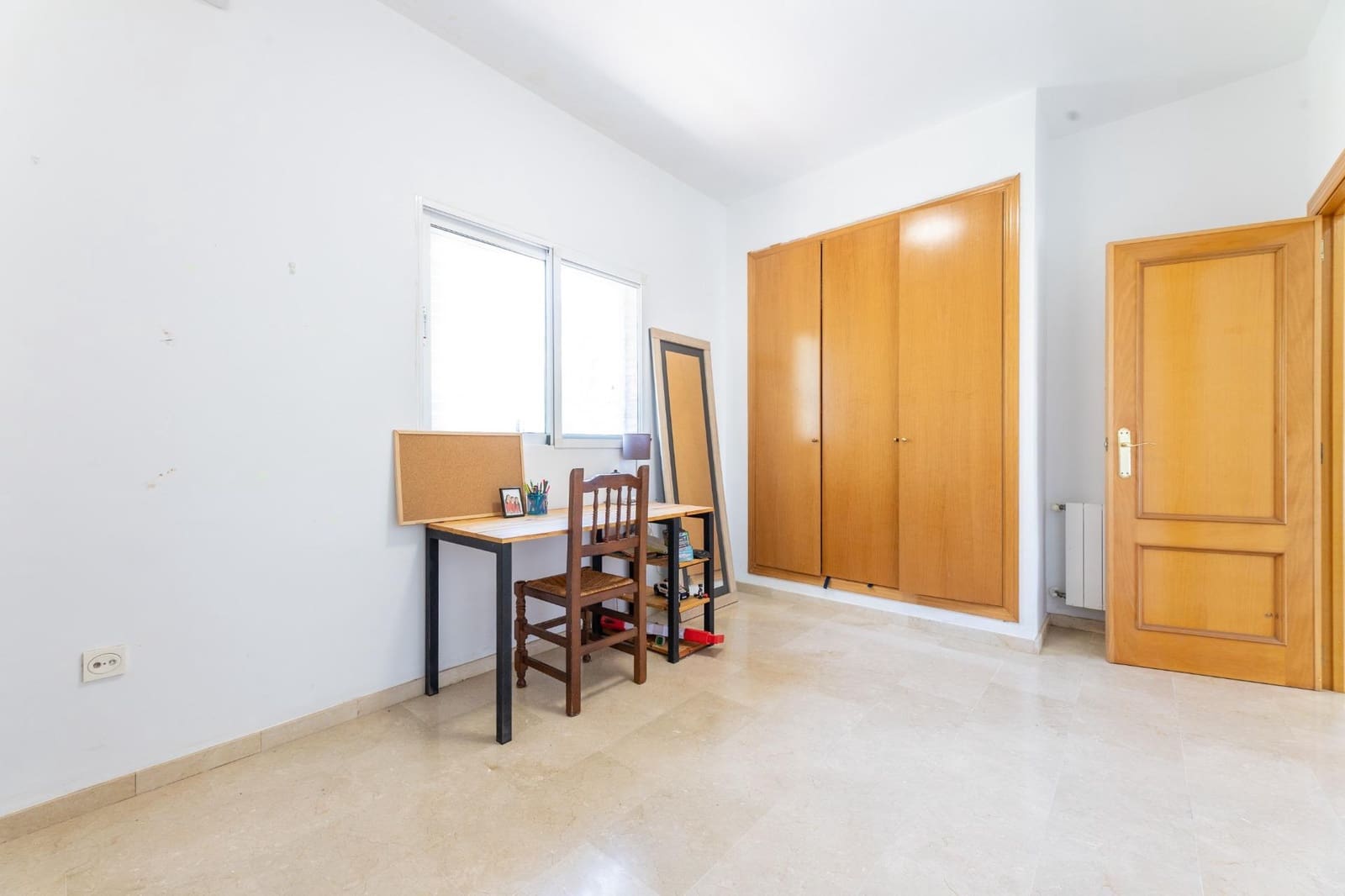 5 quarto Moradia para venda em Paterna com piscina garagem - 660 000 € (Ref: 9820945)