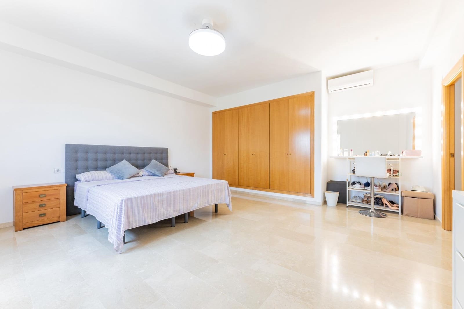 5 quarto Moradia para venda em Paterna com piscina garagem - 660 000 € (Ref: 9820945)