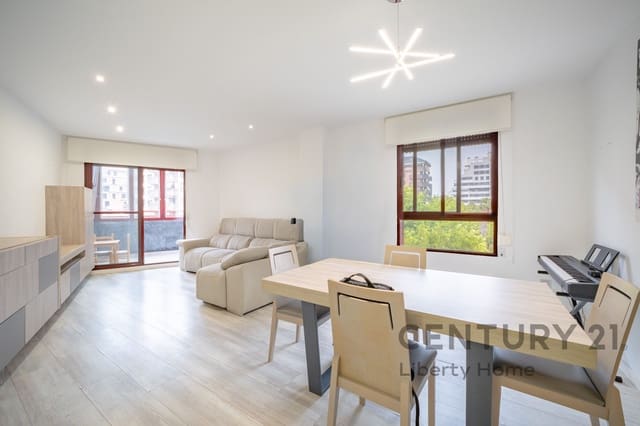 Piso de 3 habitaciones en Benimaclet, València ciudad en alquiler con piscina garaje - 2.400 € (Ref: 9932366)