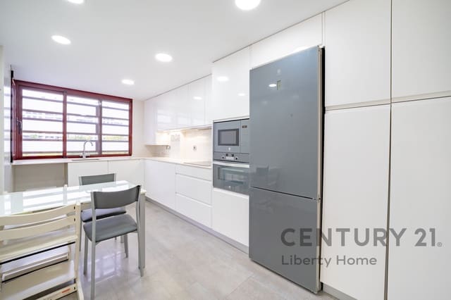 Piso de 3 habitaciones en Benimaclet, València ciudad en alquiler con piscina garaje - 2.400 € (Ref: 9932366)