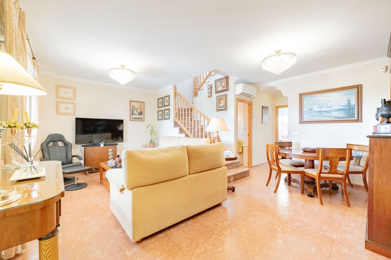 4 bedroom Villa for sale in Naquera with pool garage - € 395,000 (Ref: 9932370)