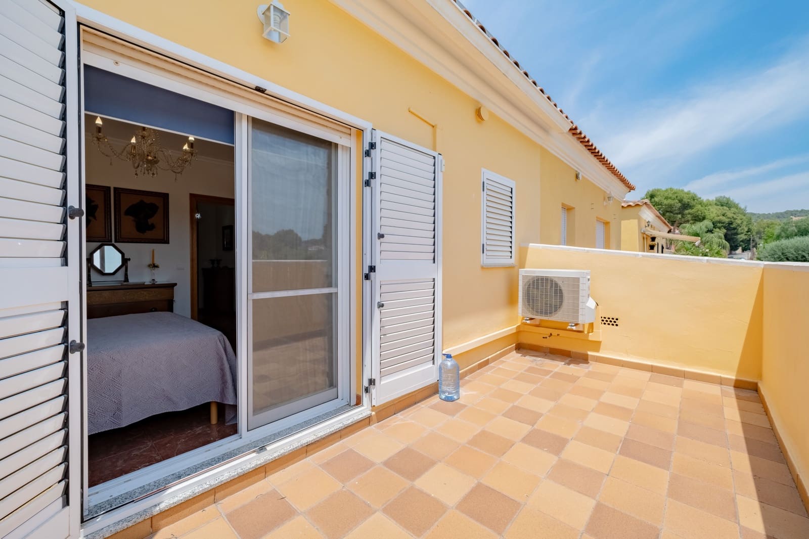 4 bedroom Villa for sale in Naquera with pool garage - € 395,000 (Ref: 9932370)
