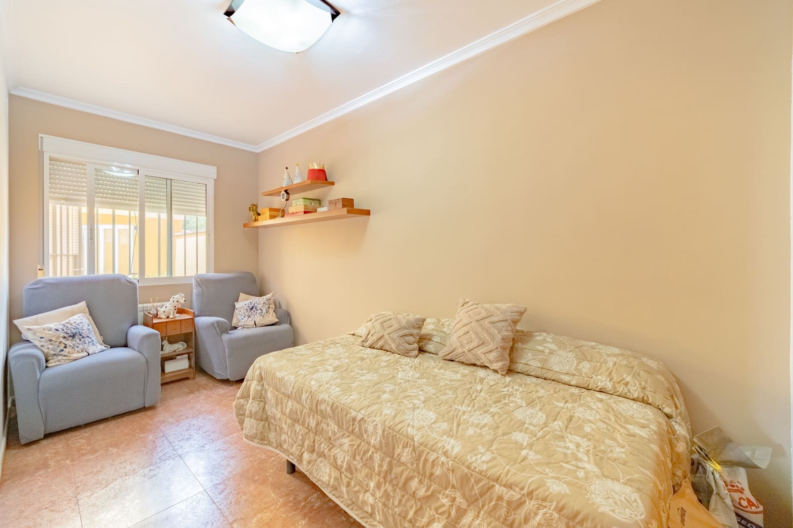 4 bedroom Villa for sale in Naquera with pool garage - € 395,000 (Ref: 9932370)