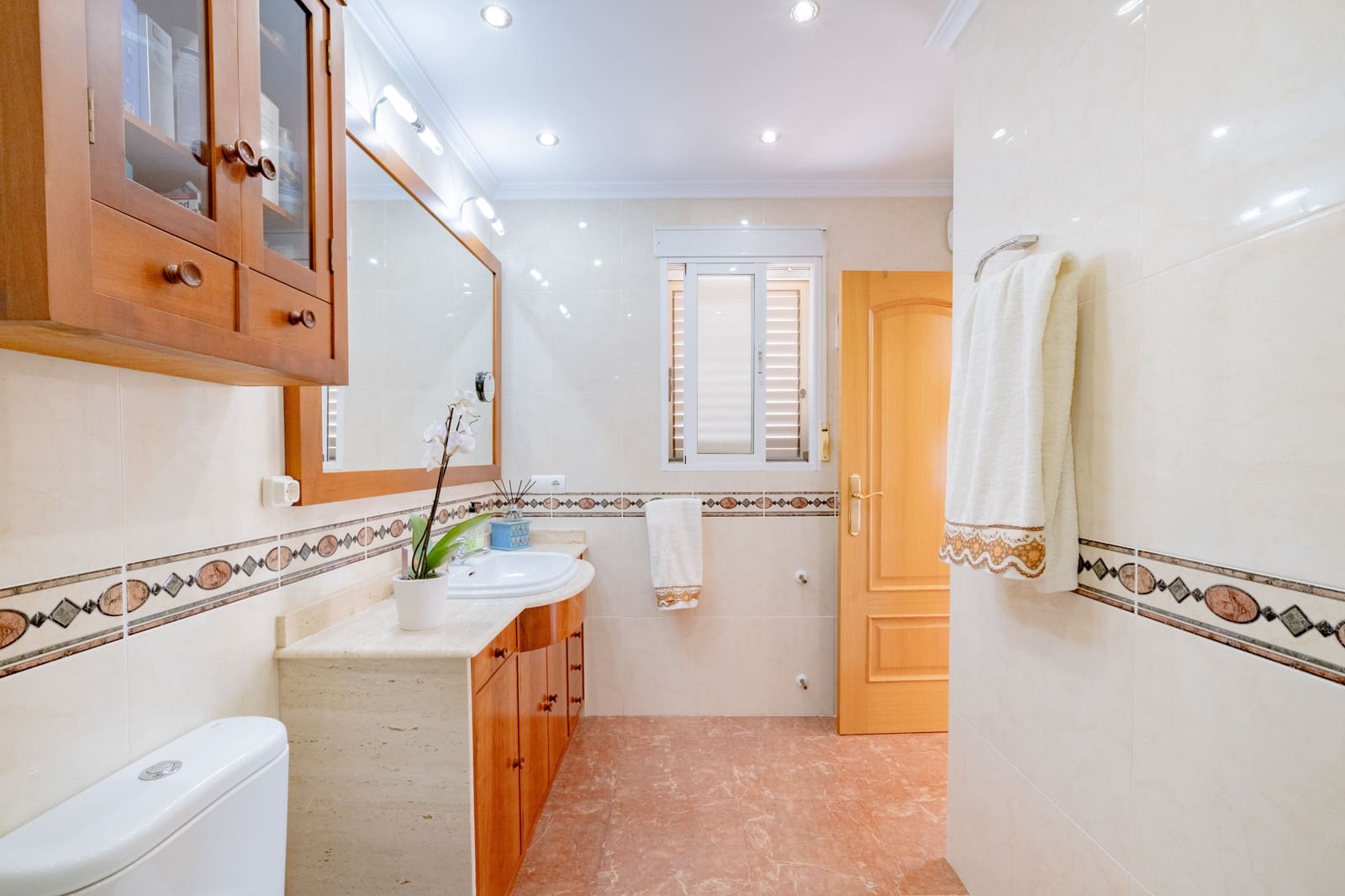 4 bedroom Villa for sale in Naquera with pool garage - € 395,000 (Ref: 9932370)