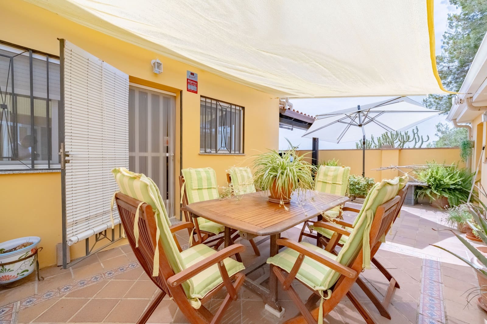 4 bedroom Villa for sale in Naquera with pool garage - € 395,000 (Ref: 9932370)