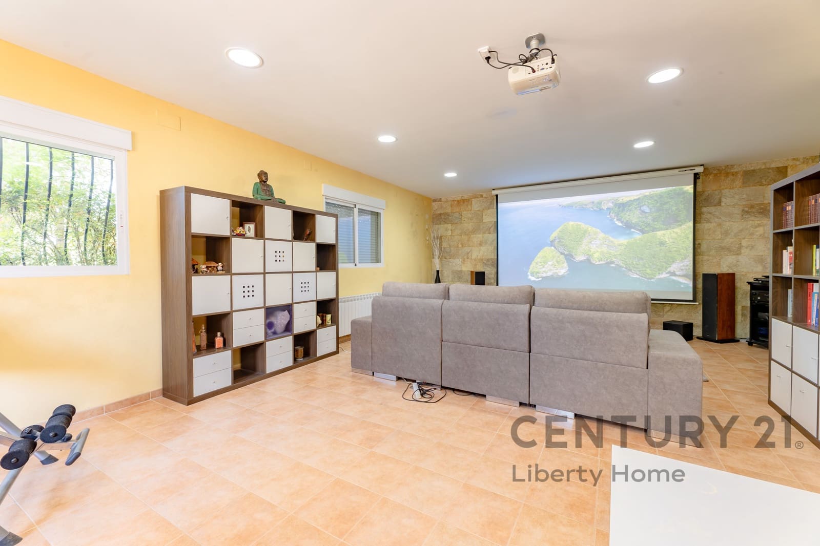 4 bedroom Villa for sale in Naquera with pool garage - € 486,000 (Ref: 9932371)