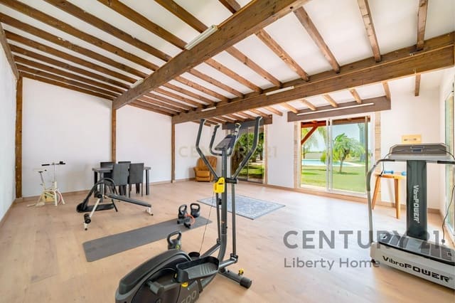 Chalet de 5 habitaciones en Bétera en venta con piscina garaje - 768.000 € (Ref: 9945981)