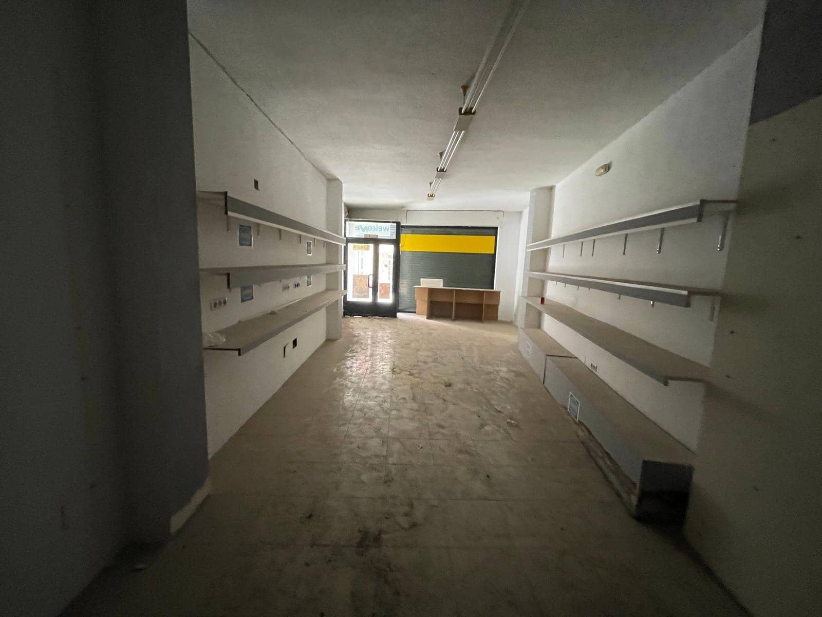 Comercial para arrendar em Aguilas - 500 € (Ref: 8184133)