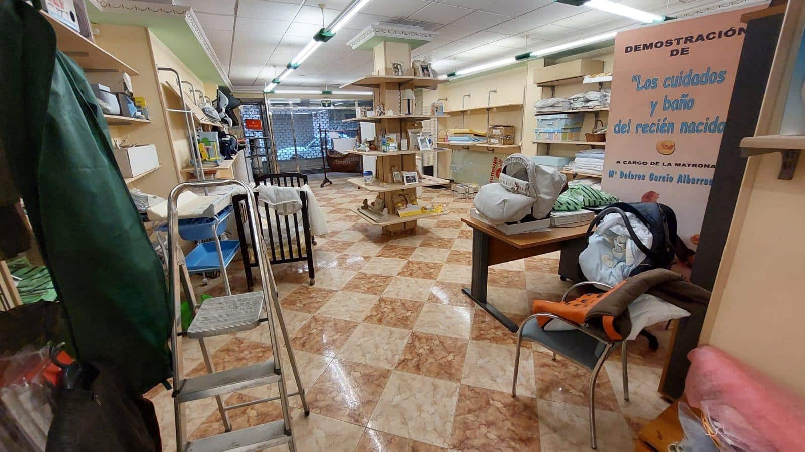 Gewerbe zu vermieten in Aguilas - 1.200 € (Ref: 8184137)