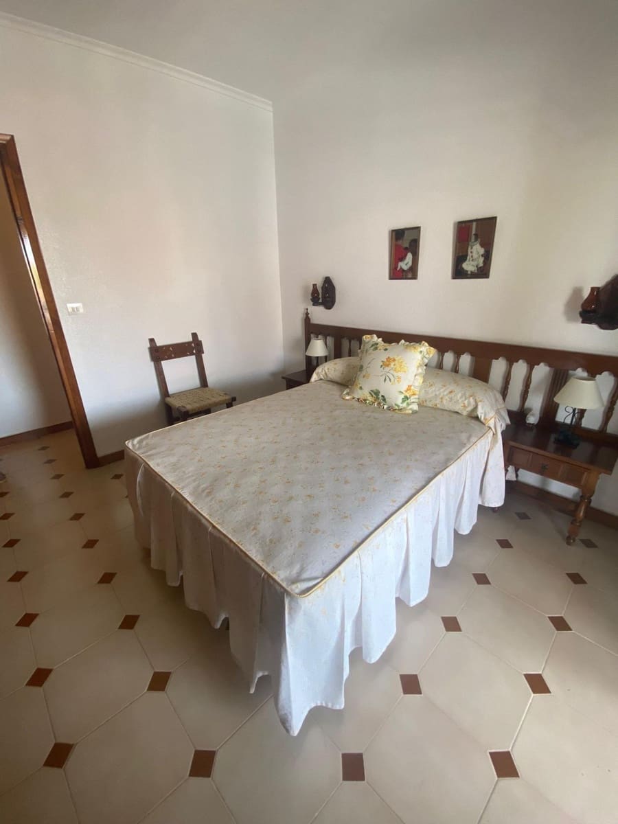 3 bedroom Villa for sale in Calabardina with pool - € 440,000 (Ref: 8184153)