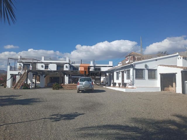 7 slaapkamer Villa te koop in Calarreona, Aguilas - € 849.850 (Ref: 8184155)