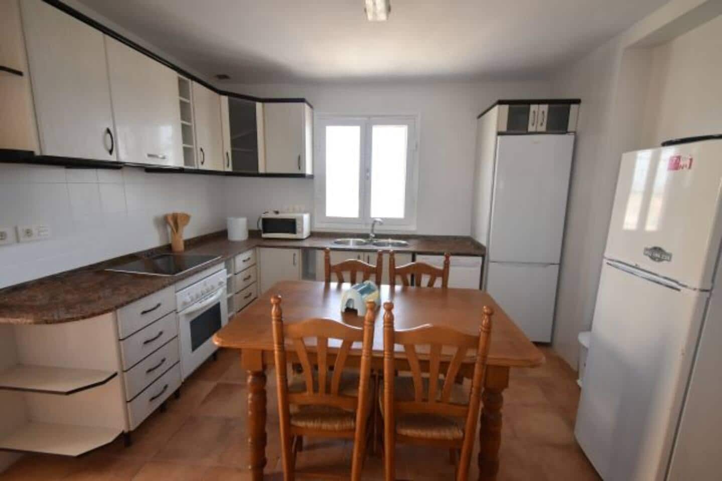 5 slaapkamer Villa te koop in Calarreona met zwembad garage - € 370.000 (Ref: 8184158)