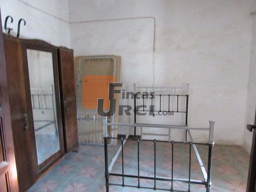 5 sypialnia Finka/Dom wiejski na sprzedaż w La Escucha z garażem - 185 000 € (Ref: 8184167)