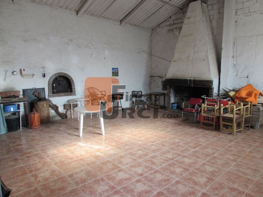 5 sypialnia Finka/Dom wiejski na sprzedaż w La Escucha z garażem - 185 000 € (Ref: 8184167)