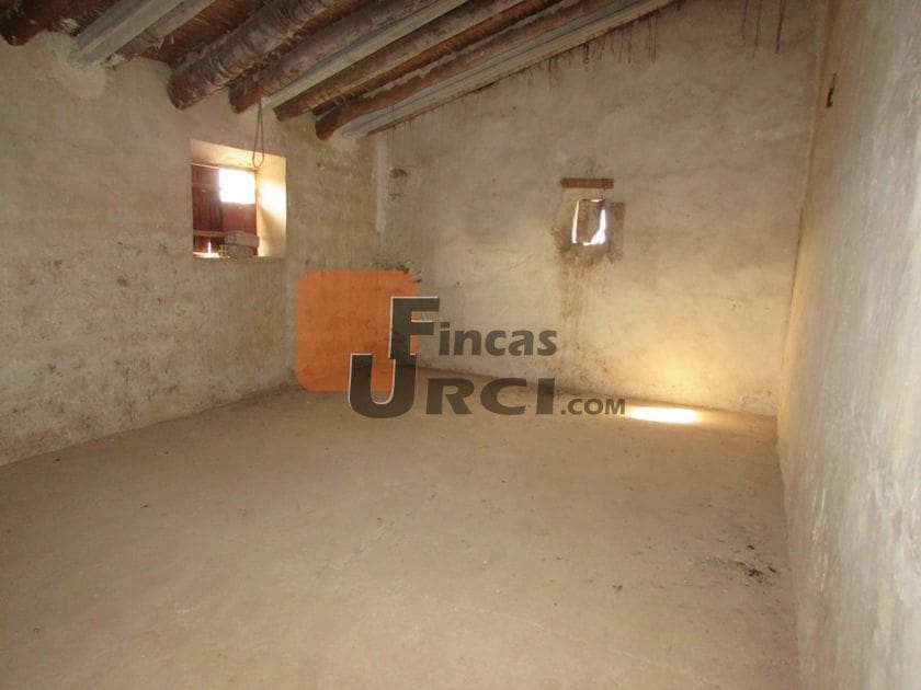 5 sypialnia Finka/Dom wiejski na sprzedaż w La Escucha z garażem - 185 000 € (Ref: 8184167)