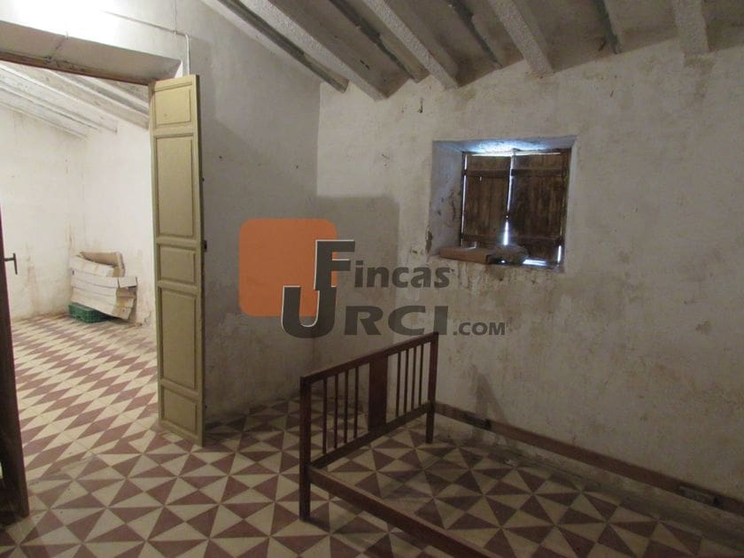 5 sypialnia Finka/Dom wiejski na sprzedaż w La Escucha z garażem - 185 000 € (Ref: 8184167)