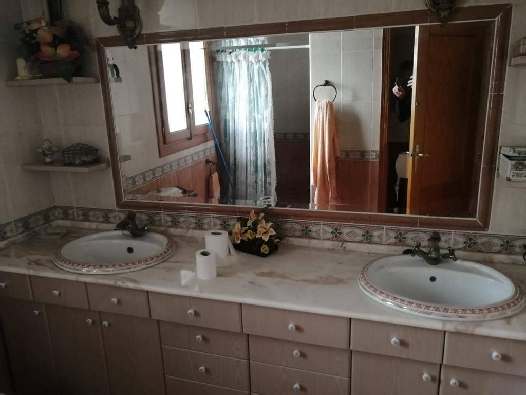 Finca/Casa Rural de 4 habitaciones en Cuevas del Almanzora en venta - 650.000 € (Ref: 8184170)