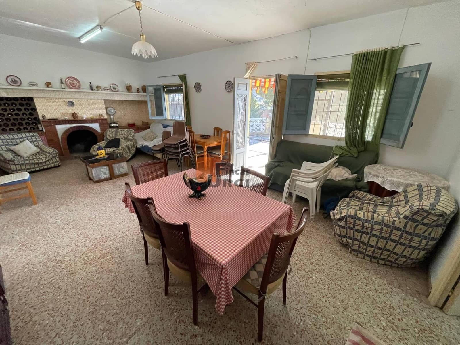 4 bedroom Finca/Country House for sale in Aguilas - € 150,000 (Ref: 8184185)