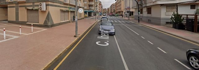 Kommersiell till salu i Aguilas - 300 000 € (Ref: 8184253)