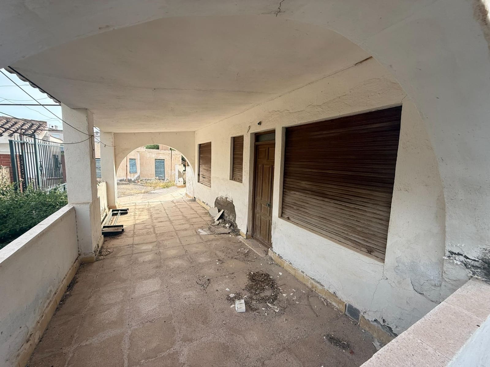 5 bedroom Villa for sale in Calabardina with garage - € 300,000 (Ref: 8184254)