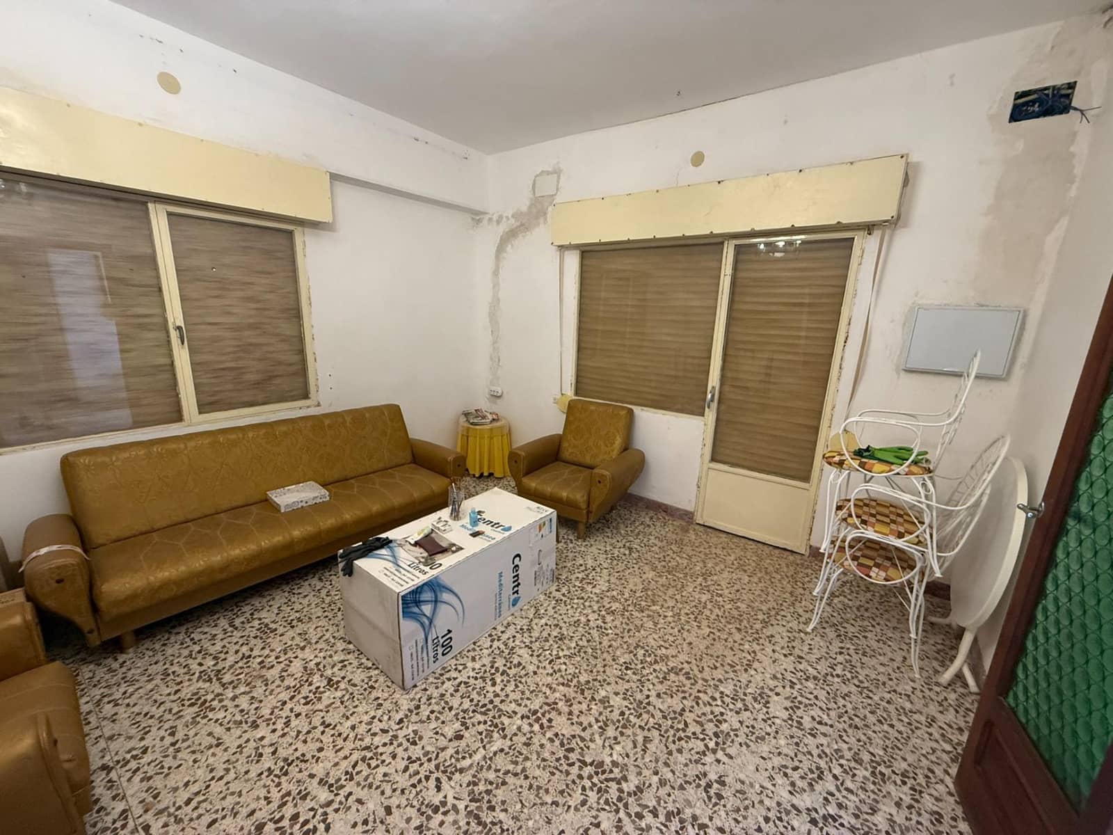 5 bedroom Villa for sale in Calabardina with garage - € 300,000 (Ref: 8184254)