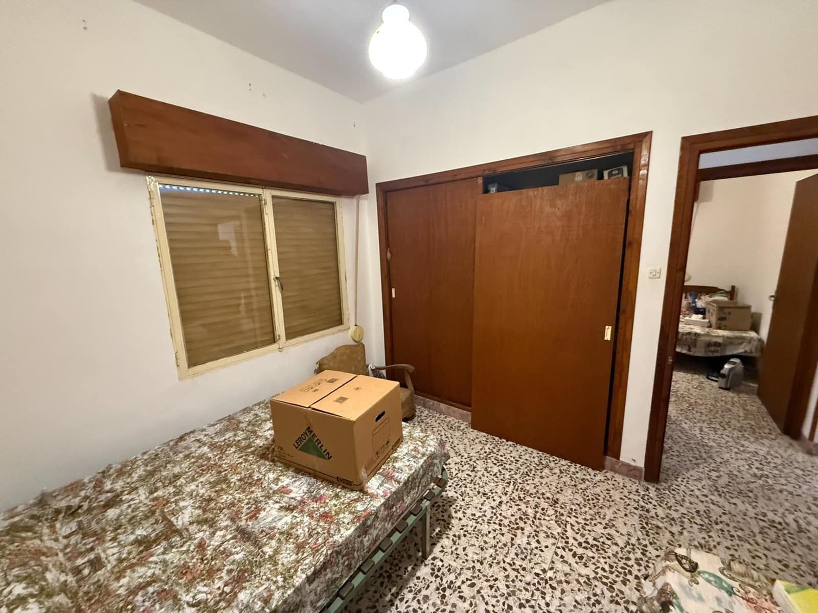 5 bedroom Villa for sale in Calabardina with garage - € 300,000 (Ref: 8184254)