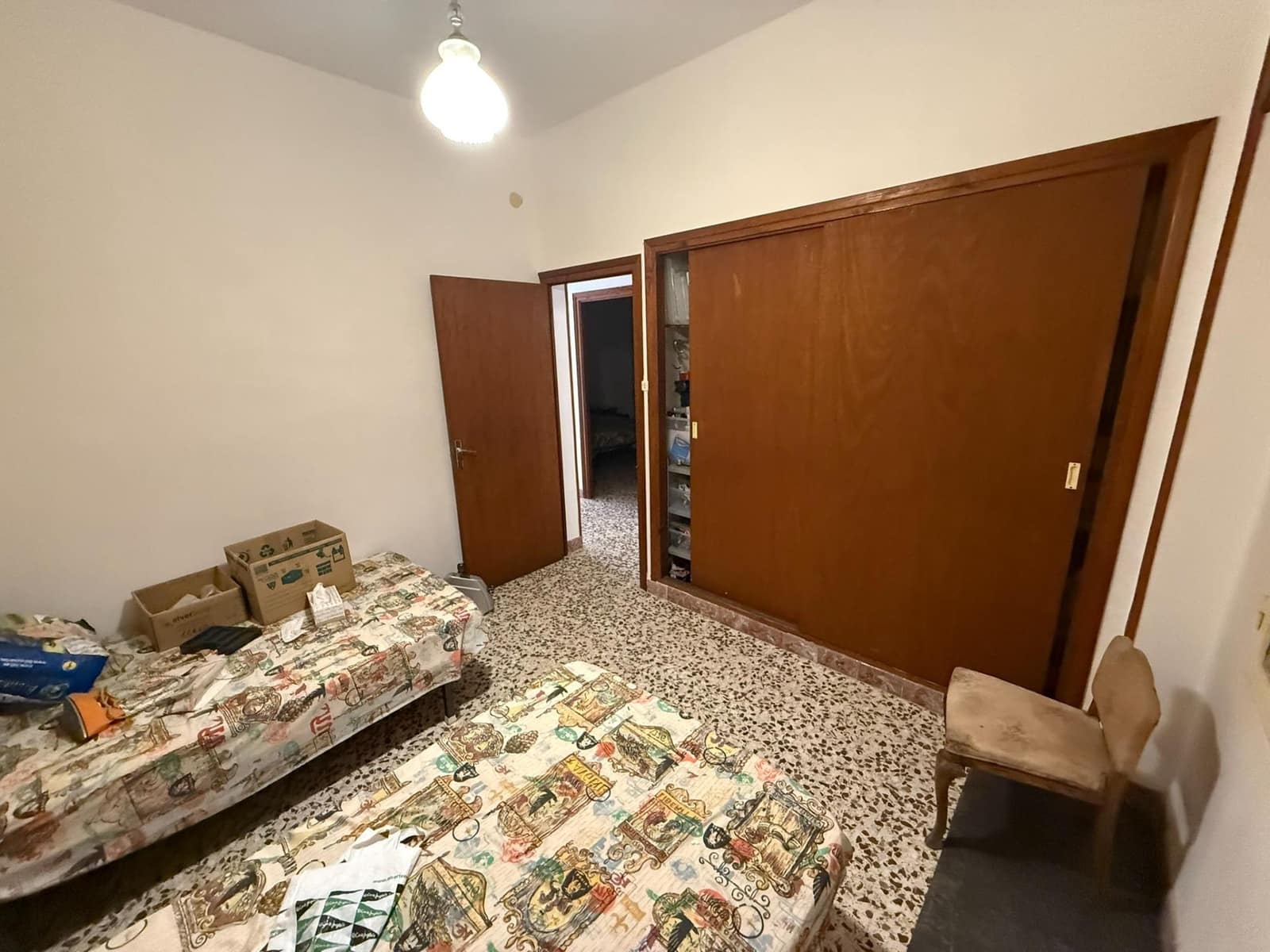 5 bedroom Villa for sale in Calabardina with garage - € 300,000 (Ref: 8184254)