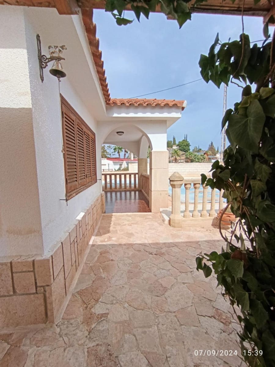 4 makuuhuone Huvila myytävänä paikassa Aguilas mukana uima-altaan 
autotalli - 300 000 € (Ref: 8184262)