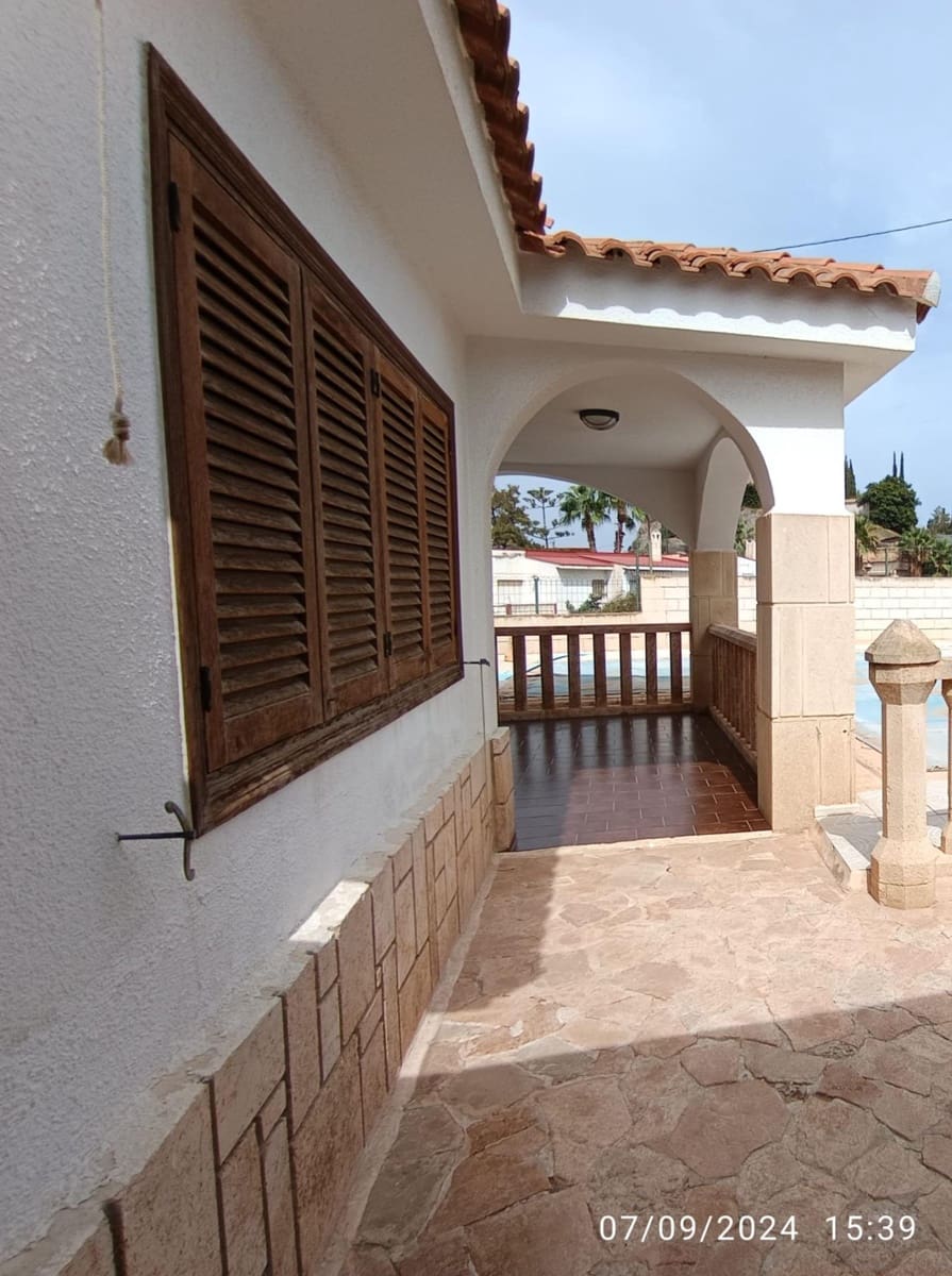 4 makuuhuone Huvila myytävänä paikassa Aguilas mukana uima-altaan 
autotalli - 300 000 € (Ref: 8184262)