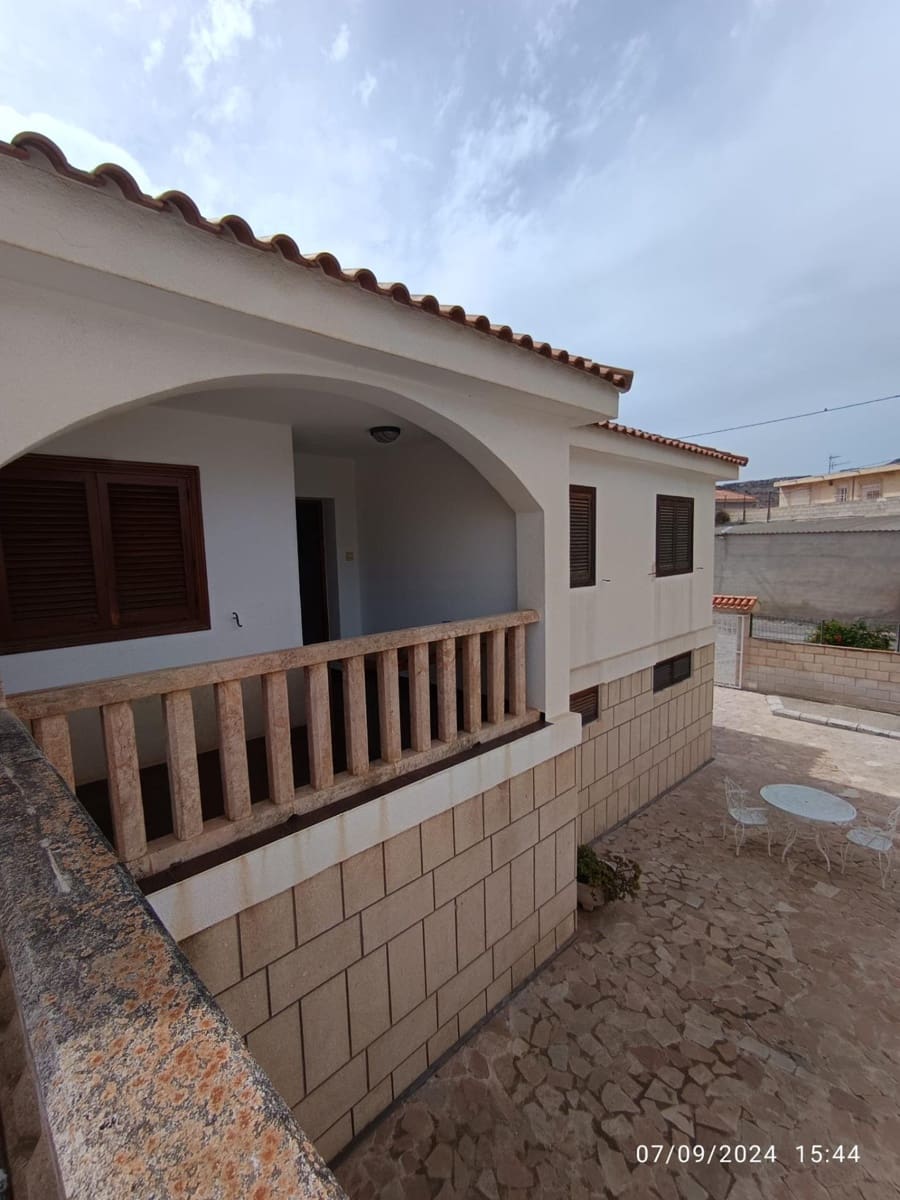 4 makuuhuone Huvila myytävänä paikassa Aguilas mukana uima-altaan 
autotalli - 300 000 € (Ref: 8184262)