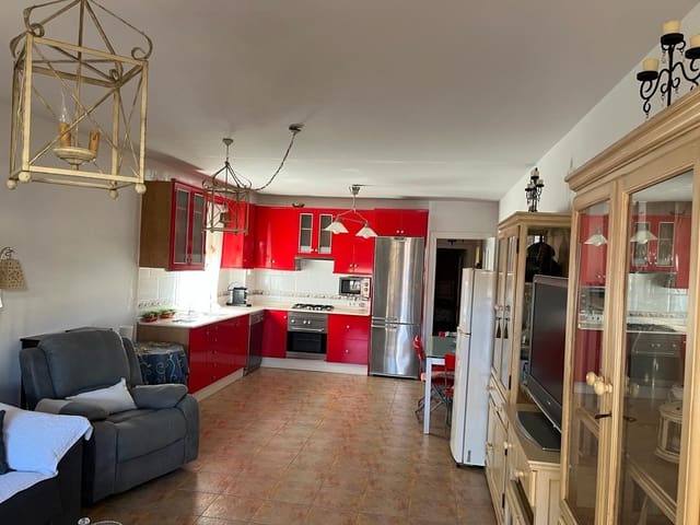 4 bedroom Apartment for sale in Calabardina, Aguilas - € 290,000 (Ref: 8184274)