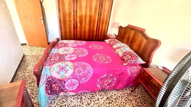 4 bedroom Townhouse for sale in Aguilas - € 111,700 (Ref: 9649976)