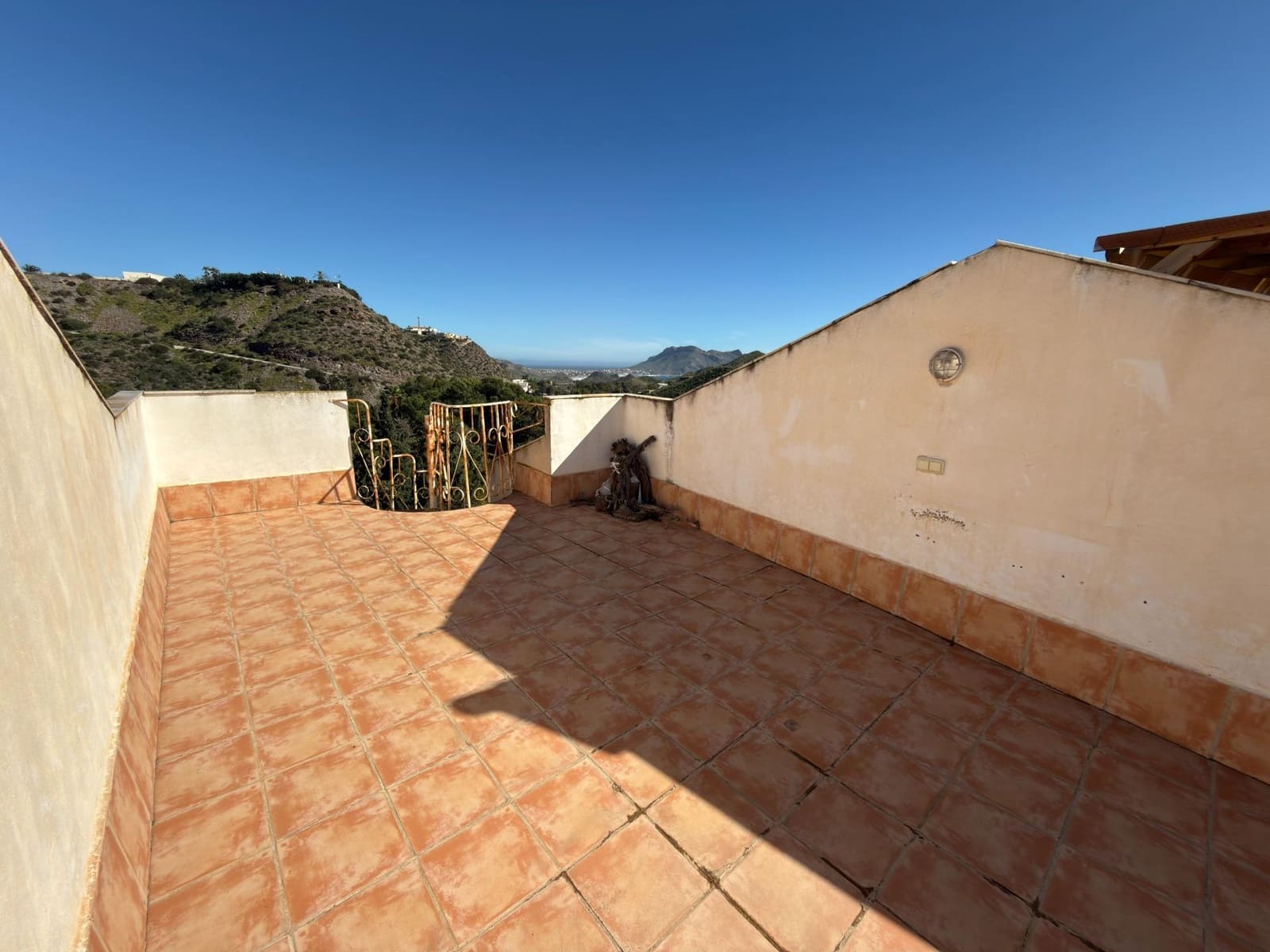 2 soverom Penthouse til salgs i Los Collados med svømmebasseng garasje - € 115 000 (Ref: 9649980)