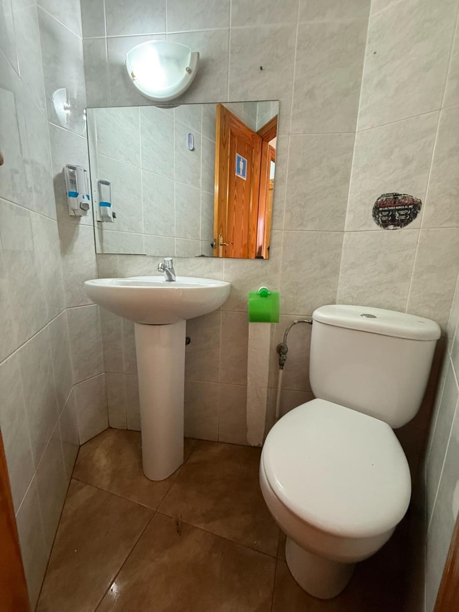 Kommersiell till salu i Aguilas - 130 000 € (Ref: 9649983)