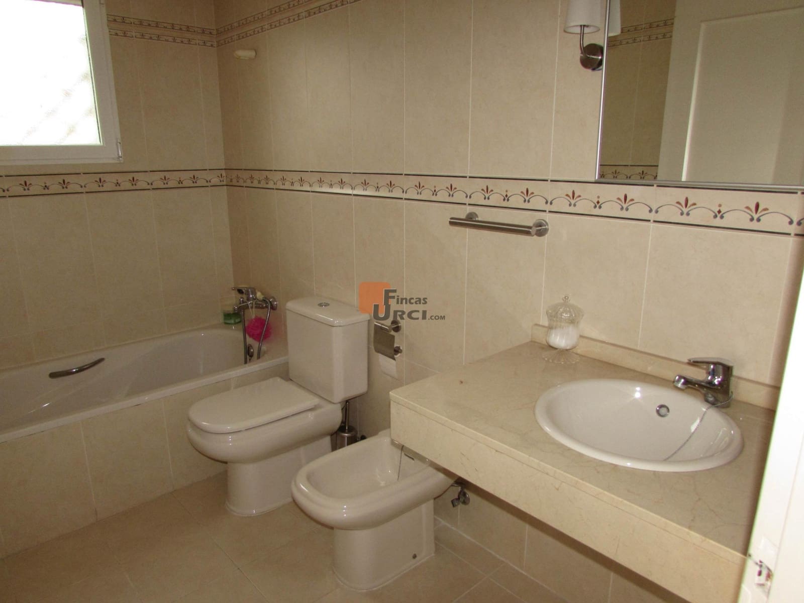 4 bedroom Villa for sale in Calabardina with pool garage - € 335,000 (Ref: 9649989)