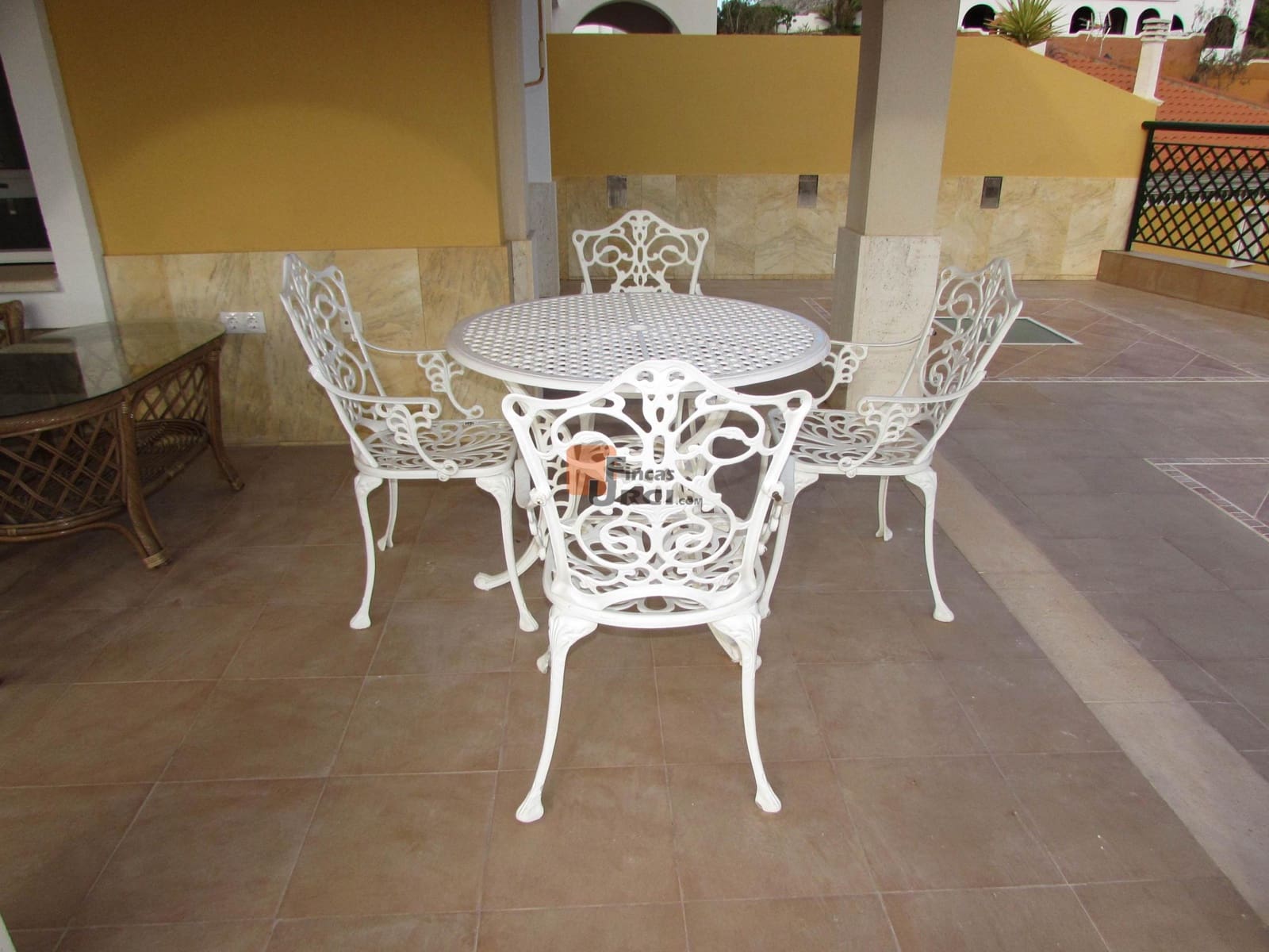 4 bedroom Villa for sale in Calabardina with pool garage - € 335,000 (Ref: 9649989)