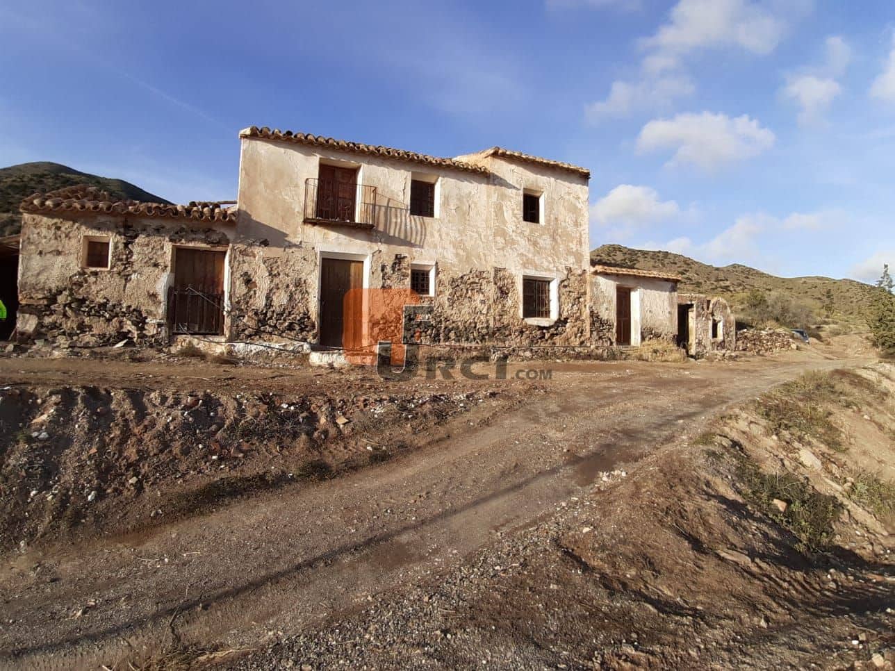 Finca/Landhuis te koop in Calabardina - € 120.000 (Ref: 9649990)