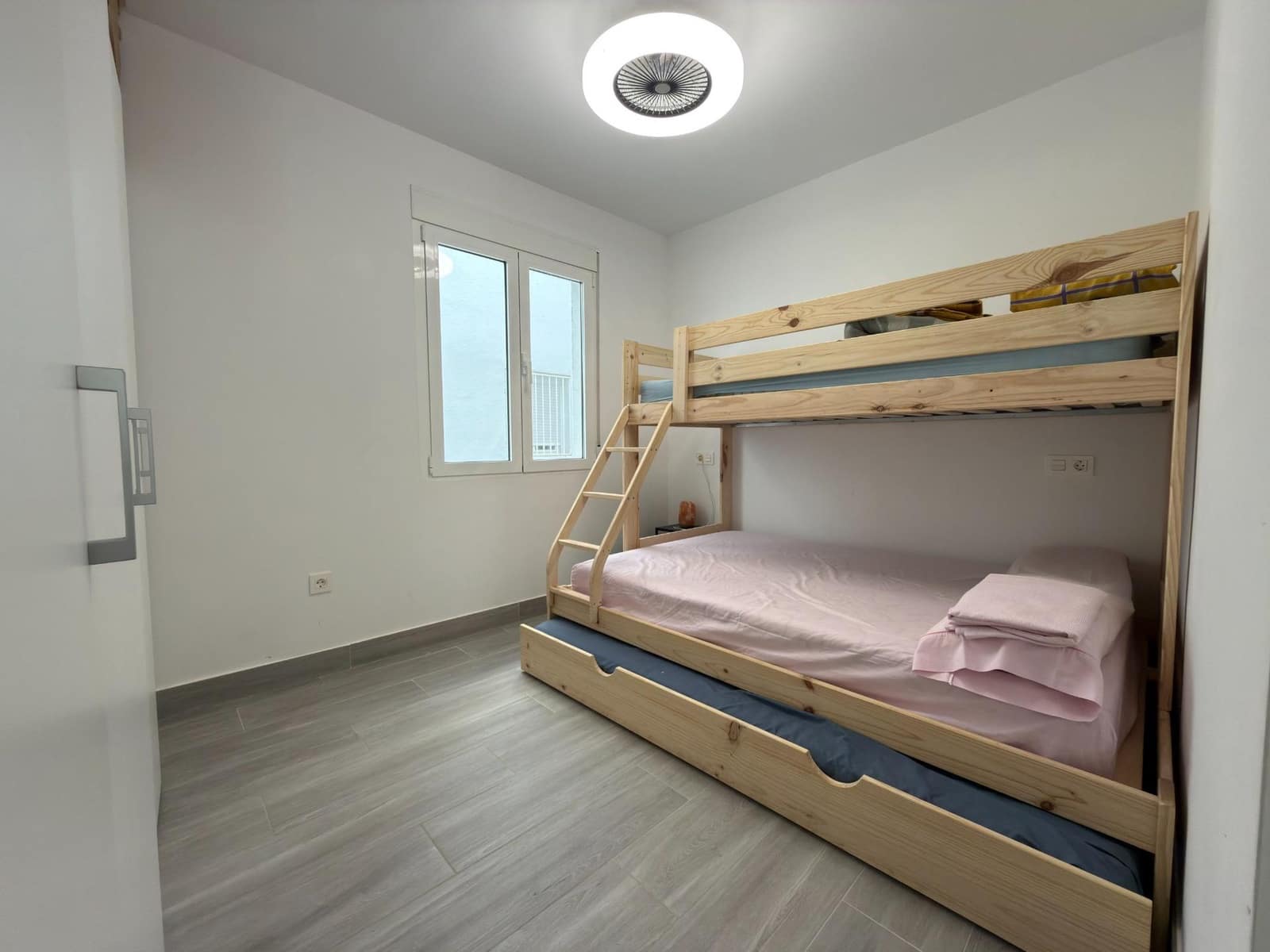 3 bedroom Flat for sale in Aguilas with garage - € 239,000 (Ref: 9649997)